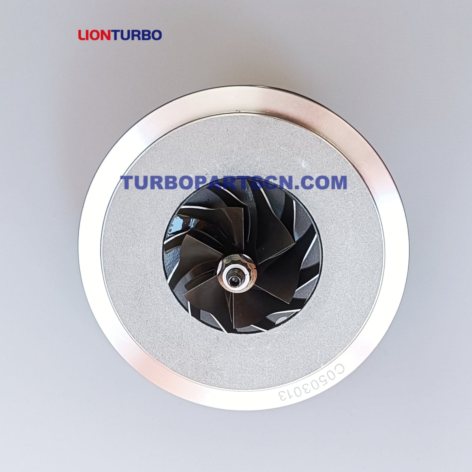 Turbocharger turbo CHRA cartridge GT2052V 724639 705954 water cooled for NISSAN Terrano 3.0L